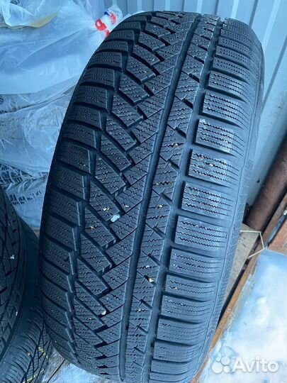 Continental WinterContact TS 850 P SUV 255/55 R19 V