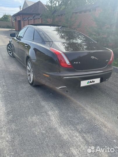 Jaguar XJ, 2010