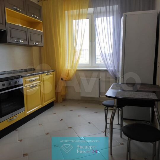 1-к. квартира, 35 м², 10/16 эт.