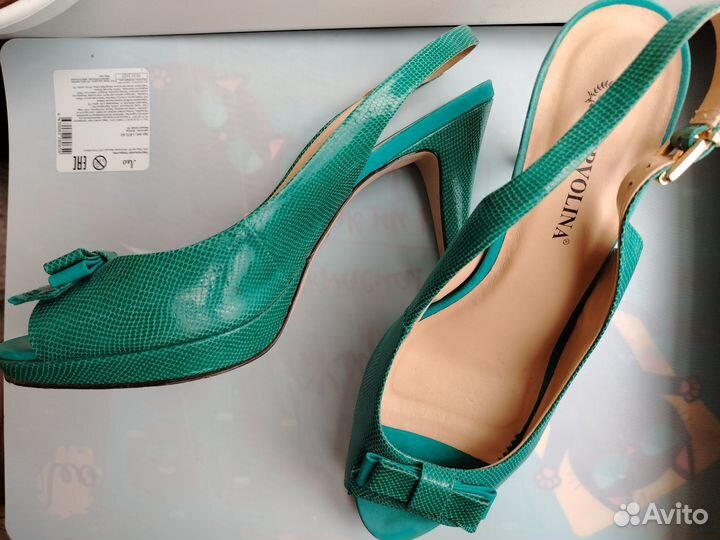 Босоножки женские с пакетом вещей