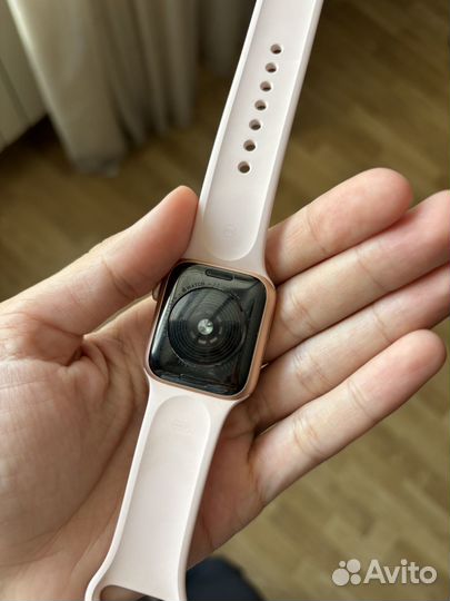 Часы apple watch se 40 mm 2020