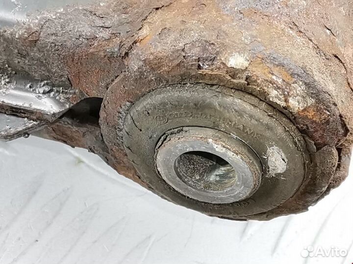 Рычаг передний правый Audi A3 8L 1999