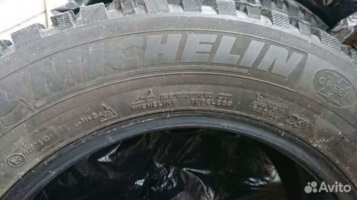 Michelin X-Ice North 3 215/60 R16 99T