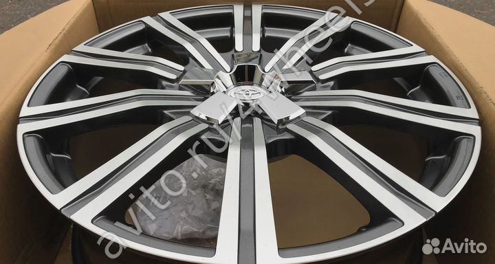 Диски на Lexus LX 570 R18