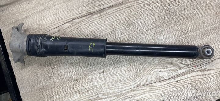 Амортизатор задний левый Chevrolet Cruze 2 2016