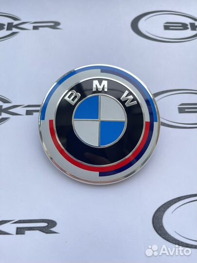 Юбилейная оригинальная эмблема BMW