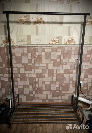 Вешалка напольная