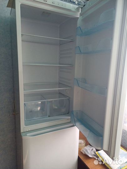 Холодильник на запчасти