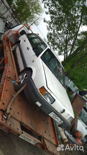 Volkswagen Passat B3 1.8 универсал в разборе