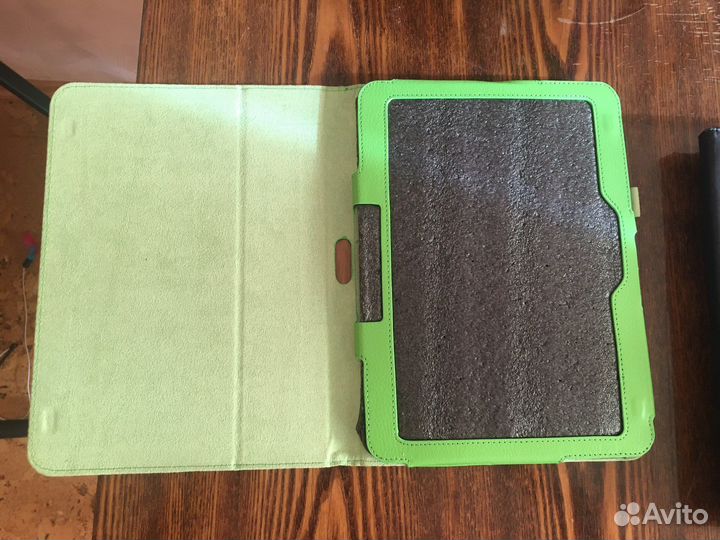 Чехлы для планшета