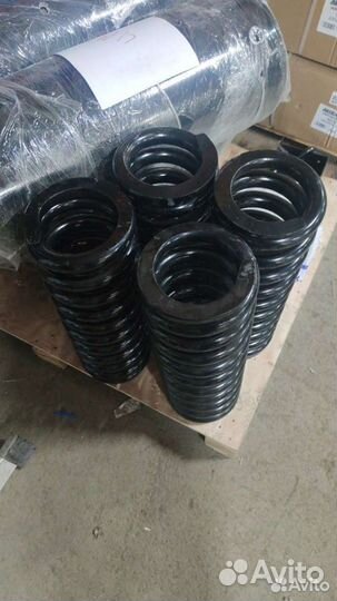 Пружина механизма подъема и опускания трапа Политр