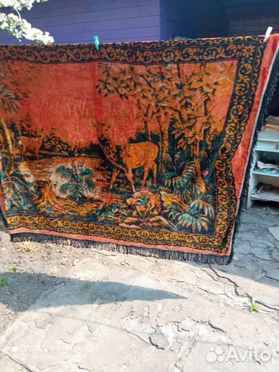 Подушки, одеяло, покрывало