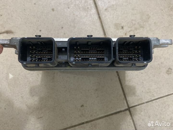 Блок управления двигателем Nissan Teana 32 2.5