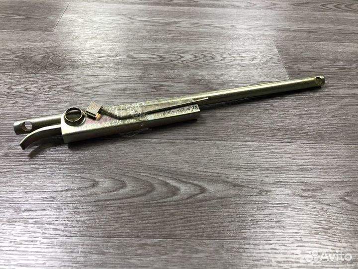 Приспособление для регулировки клапанов 2108-10