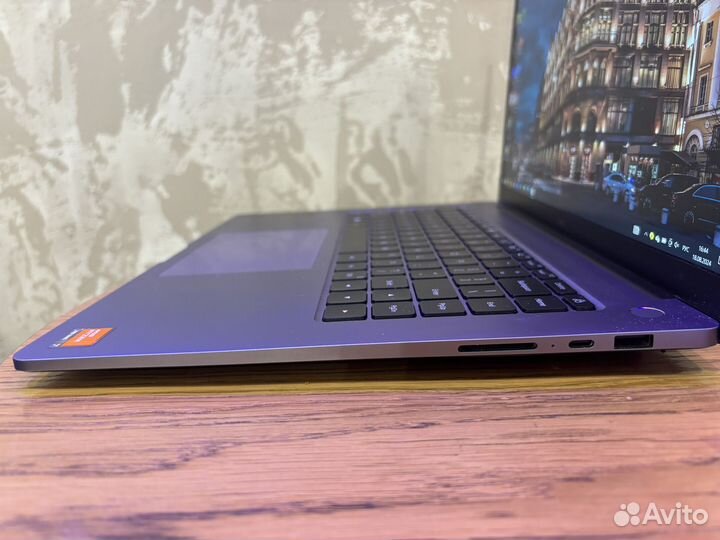 Xiaomi Redmibook pro 15 2023 r7-7840hs + office