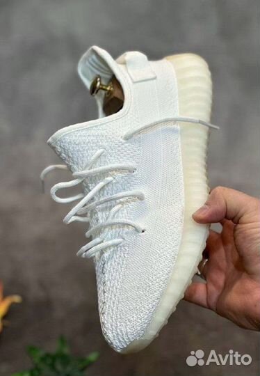 Adidas yeezy boost 350 белый разм. 38