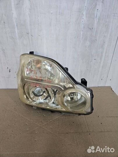 Фара ксенон. правая Nissan x trail t31 2008