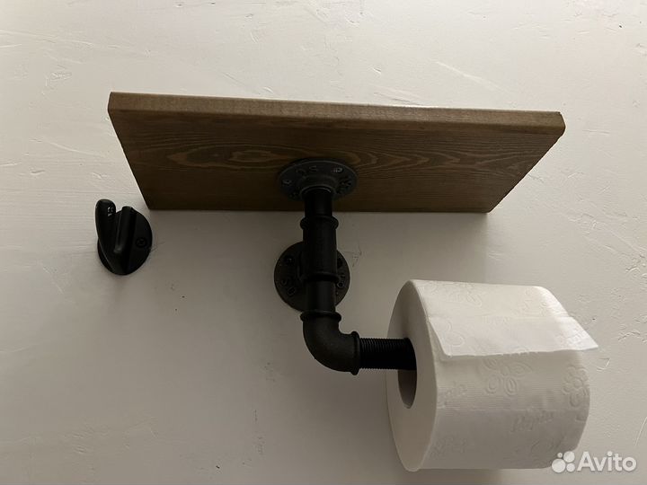 Держатель для туалетной бумаги лофт с полочкой