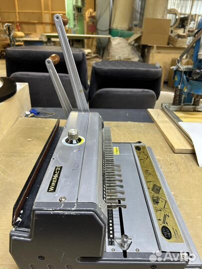 Брошюровщик(переплетчик) на металическую пружину