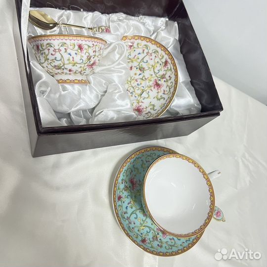 Фарфоровые чашки