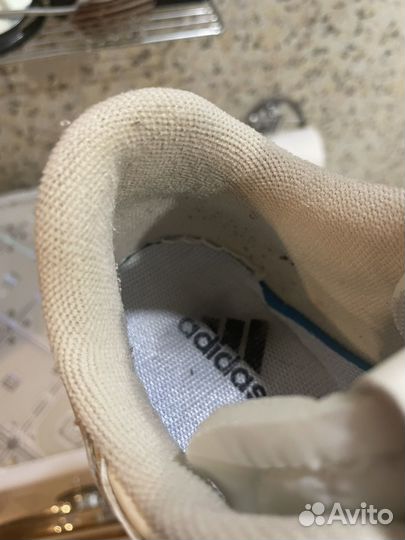 Кроссовки Adidas