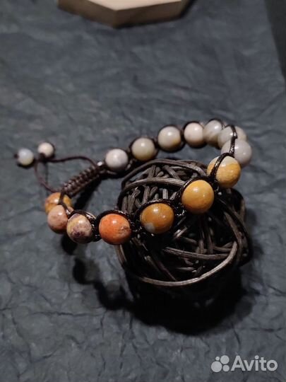 Браслет с кораллом