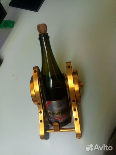 Подставка для бутылки Лафет