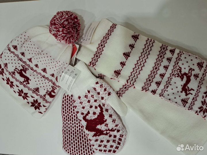 Комплект шапка,шарф и варежки