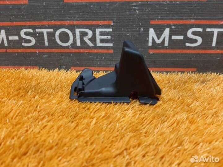 Кронштейн обшивки Mercedes-Benz S-Class W221