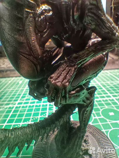 Фигурка. Чужой. Крашенная