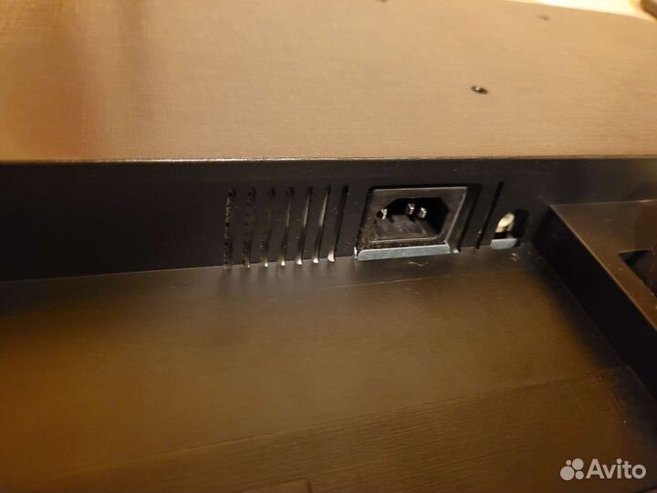 Монитор 24 дюйма