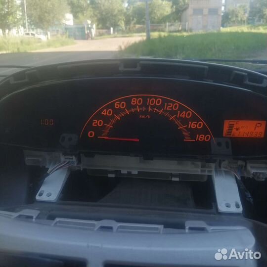 Приборная панель vitz