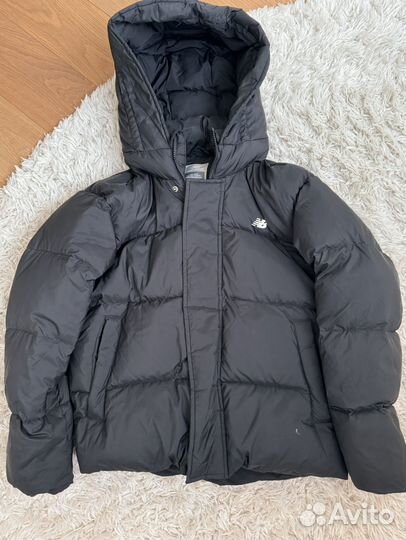 Пуховик new balance