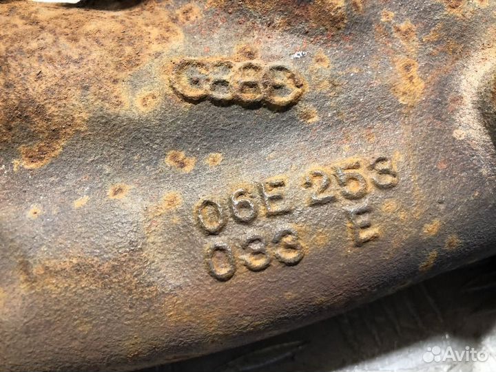 Коллектор выпускной левый Audi A6 c6 C6