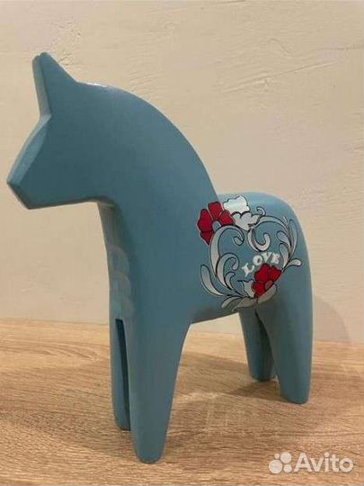 Лошадка IKEA finansiell