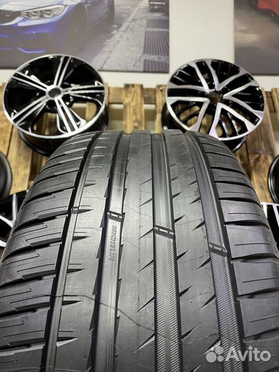 Michelin Pilot Sport 4 SUV 245/45 R21 104W