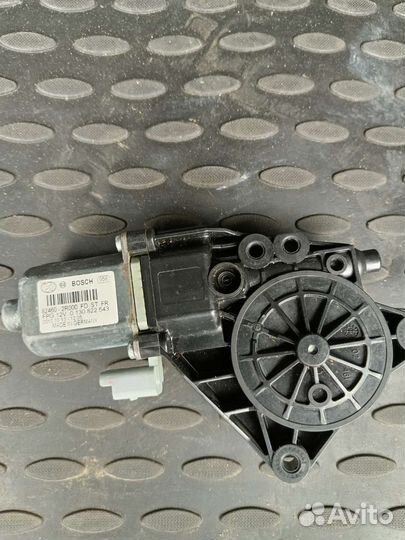 Моторчик стеклоподъемника hyundai i30