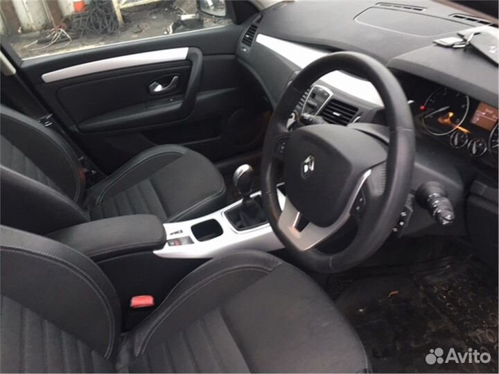 Разбор на запчасти Renault Laguna 3 2007