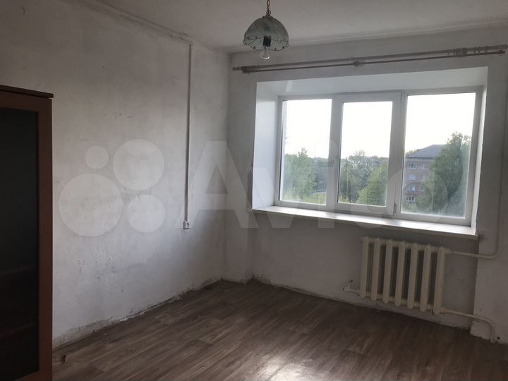 Комната 13 м² в 5-к., 5/5 эт.