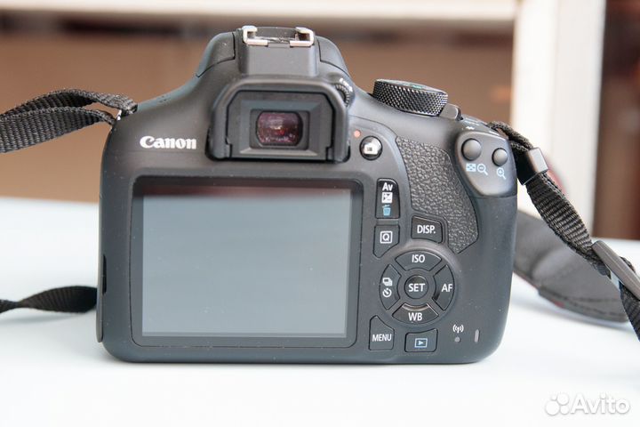 Canon 1300D kit EF-S 18-55mm f/3.5-5.6 III