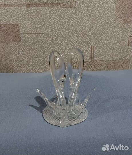 Хрустальные влюбленные лебеди