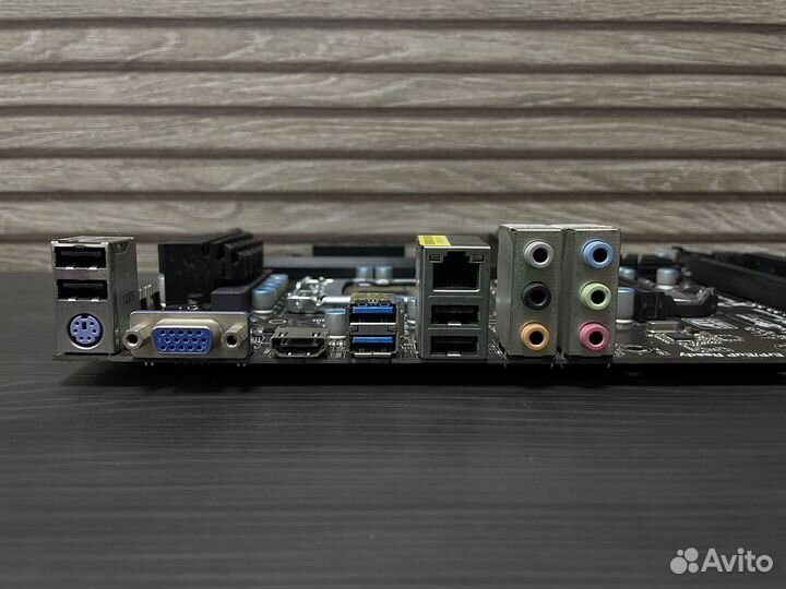 LGA 1155 ASRock Z77 Pro 3 (4xDDR3/Z77/ATX)