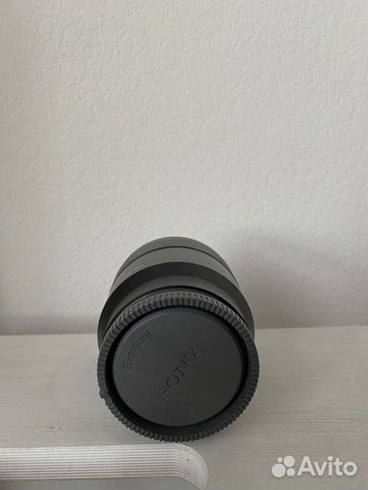 Объектив Sony FE 50mm F2.8 macro
