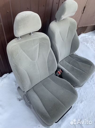 Сиденья передние от Toyota Camry V40