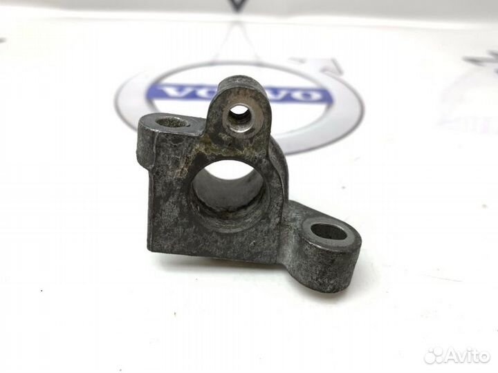 Кронштейн датчика коленвала Freelander L359 06-14