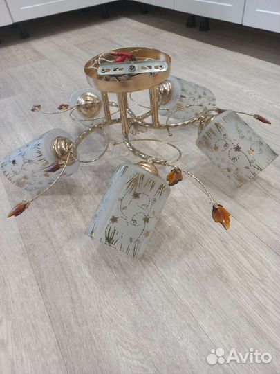 Люстра потолочная б/у