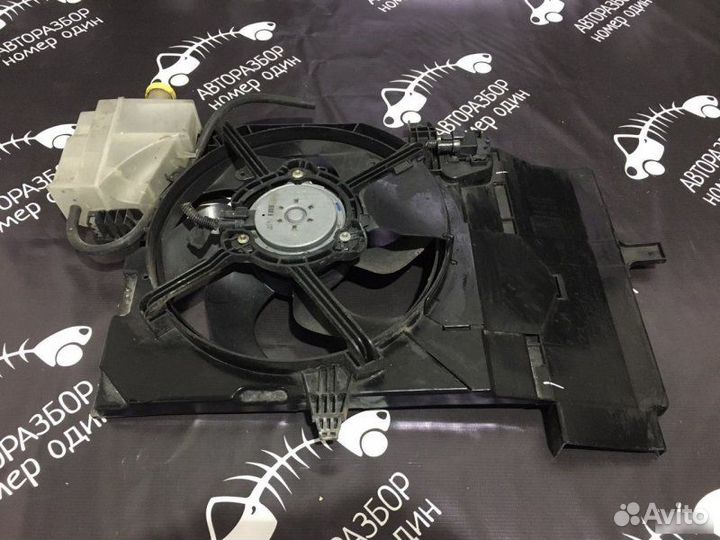 Вентилятор охлаждения Nissan Note E11 HR16DE