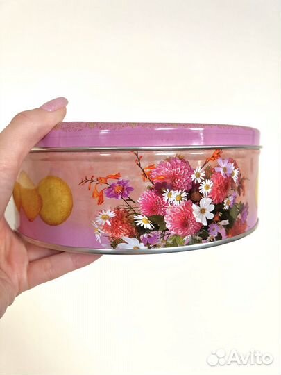 Жестяная банка коробка шкатулка