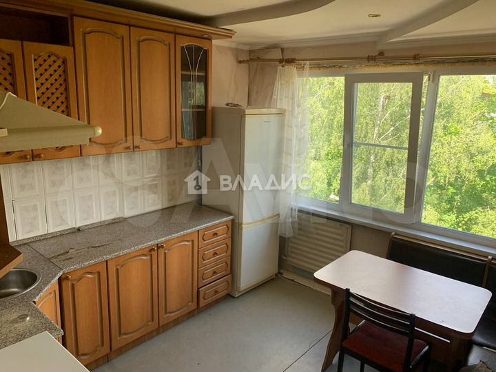 2-к. квартира, 50 м², 5/5 эт.