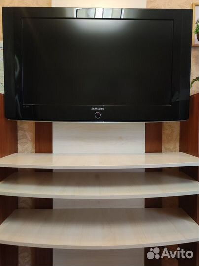 Полка стеллаж под телевизор и другие вещи